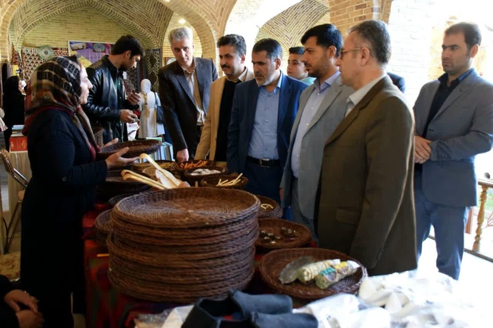 صنایع‌دستی کردستان شهرت جهانی دارد
