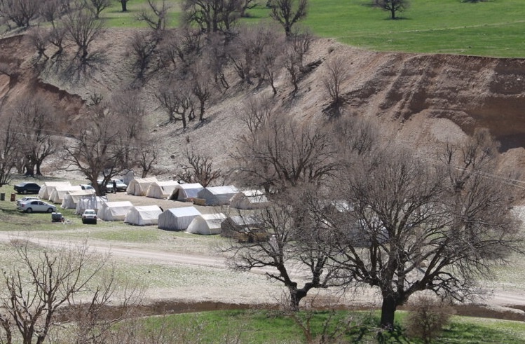 چادرزنی در طبیعت ایلام، میراث ناملموس قابل ثبت یا بدعتی ضد محیط زیستی؟