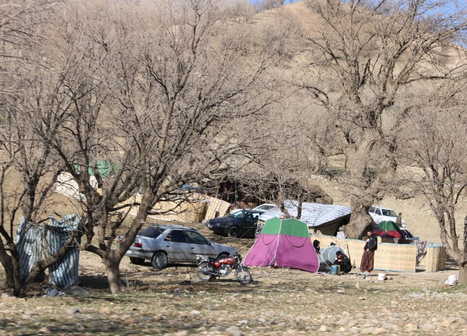 چادرزنی در طبیعت ایلام، میراث ناملموس قابل ثبت یا بدعتی ضد محیط زیستی؟