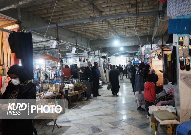 ساماندهی دستفروشان قروه در کُمای قانون