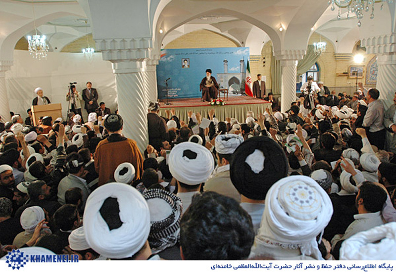 بازخوانی سفر تاریخی رهبری به کردستان در ۲۲ اردیبهشت ۸۸