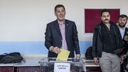 سینان اوغان رای خود را به صندوق انداخت