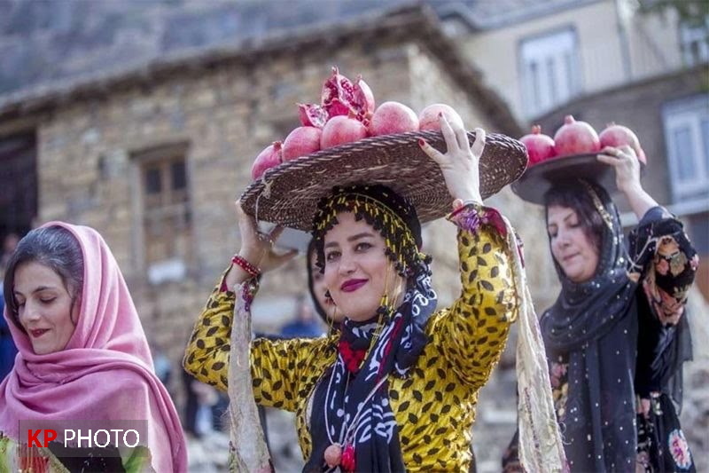 فقر دانش گردشگری به توسعه کرمانشاه لطمه زده است / دکتر قامت پرویزی