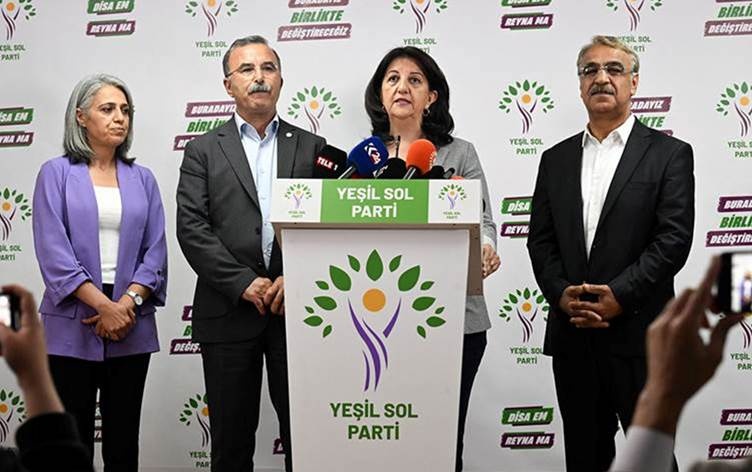 هاوسەرۆکانی هەدەپە پۆستەکانیان ڕادەست دەکەن