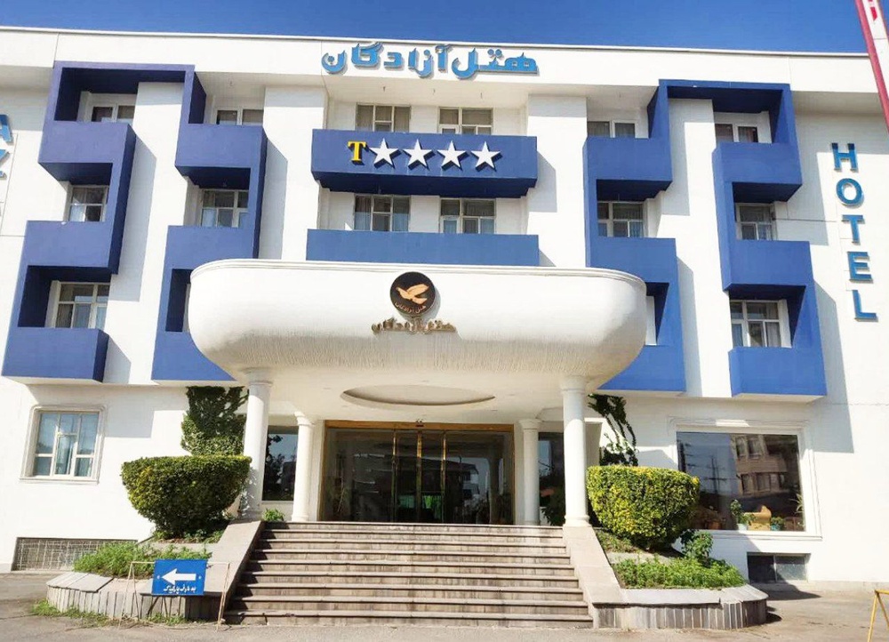 هتل ما پاتوق همیشگی «مام جلال» بود