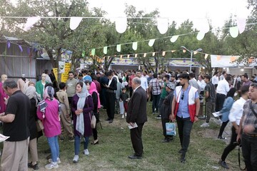 بیش از ١٥ هزار نفر از جشنواره گیلاس اشنویه بازدید کردند