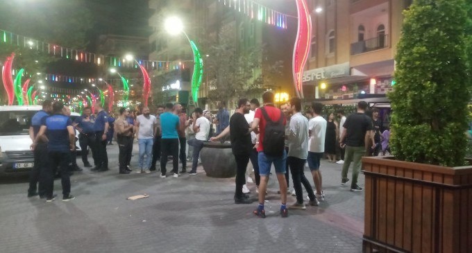 نیروهای پلیس باز هم از برگزاری کنسرت هنرمندان کرد جلوگیری کردند