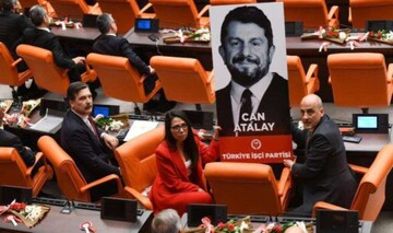 اعتراض وکلای جان آتالای به تصمیم دادگاه ترکیه مبنی بر رد آزادی آتالای