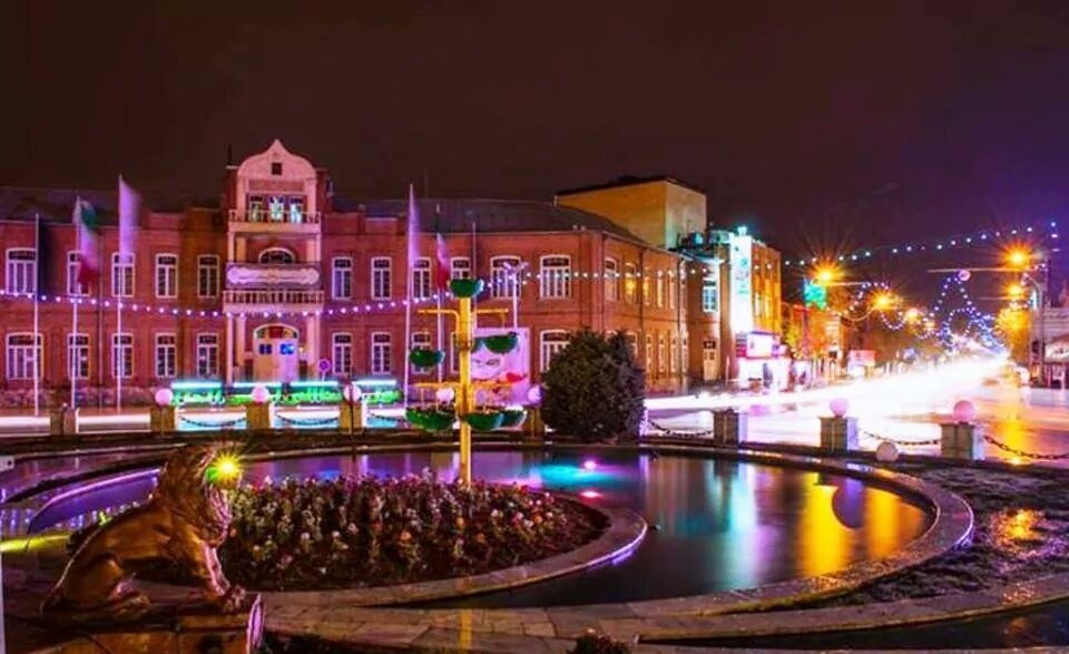 ارومیه، باغ-شهری جذاب و دیدنی برای سفر تابستانه/ عیسی عزیزنژاد