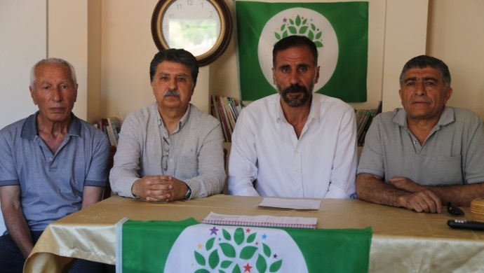 حمله به HDP نتیجه سیاست های تفرقه افکنانه دولت AKP-MHP است حمله به HDP نتیجه سیاست های تفرقه افکنانه دولت AKP-MHP است