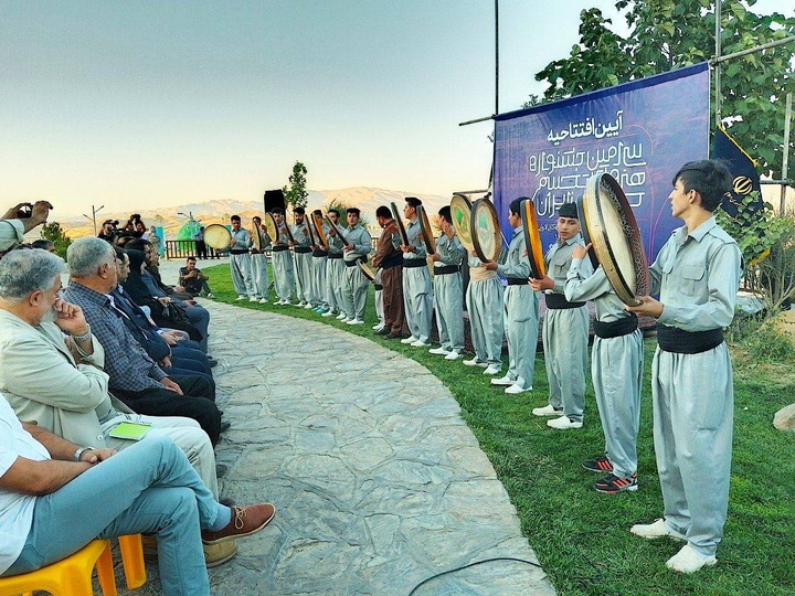 سی‌امین جشنواره هنرهای تجسمی جوانان ایران در سنندج آغاز به کار کرد