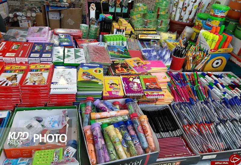 رنگ دلربای مدادرنگی ها و جیب های خالی و نگاه های حسرت بار