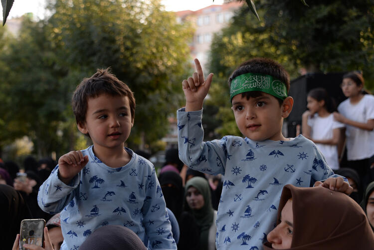 تجمع هواداران هداپار در دیاربکر در حمایت از حماس؛ مردم فلسطین از ناموس امت اسلامی دفاع می کنند