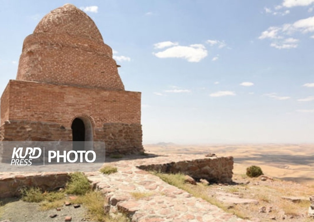رموز تاریخی مرقد شیدای نازار/محسن صالحی
