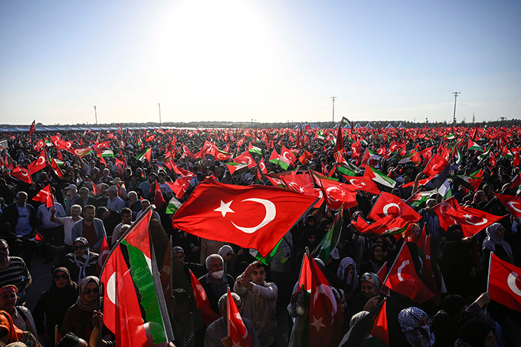 اردوغان: اسرائیل یک جنایتکار جنگی است/غرب حامی اسرائیل است