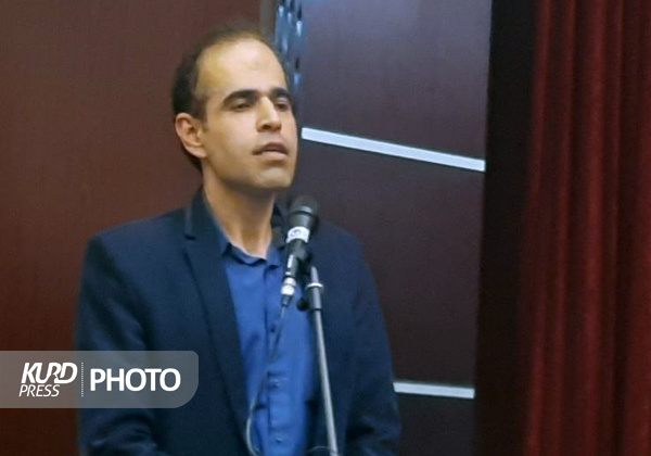 محرومیت در بیجار بیداد می کند/مسئولان باید جهادی پای کار مردم و جوانان باشند