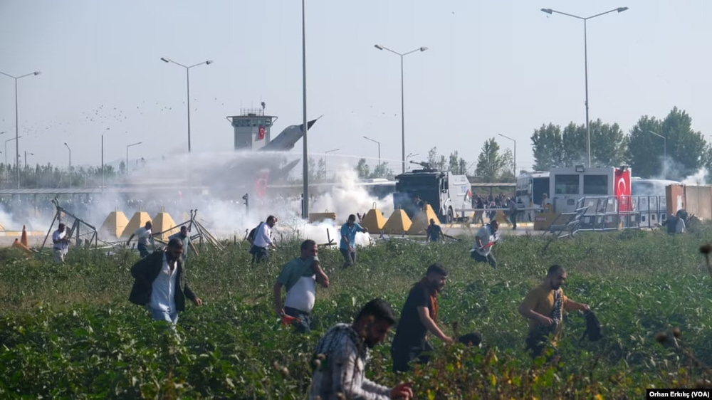 پلیس ترکیه از حمله معترضان به پایگاه نظامی آمریکا در اینجیرلیک جلوگیری کرد