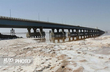 سازه پل میانگذر دریاچه ارومیه در وضعیت مطلوبی است