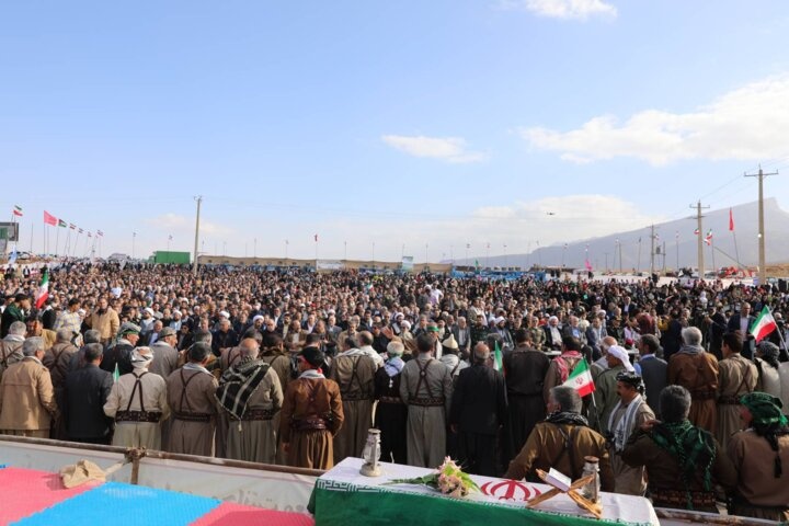 برگزاری یادواره سرداران و 400 شهید ایل خزل در کارزان
