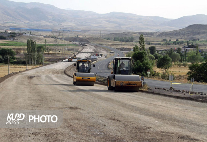 اتمام پروژه های بزرگراهی کردستان نیازمند ۲۰ هزار میلیارد تومان اعتبار است