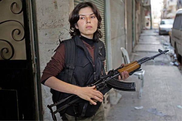 روی کار آمدن مدیریت خودگردان پای زنان را به عرصه اجتماعی و مدیریت جامعه باز کرد