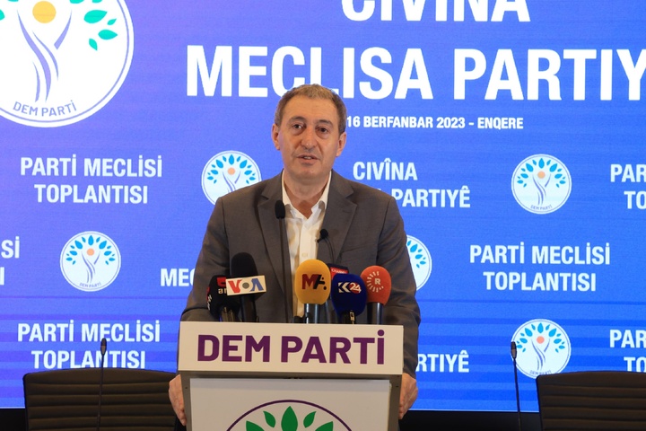 Turkey pro-Kurdish party open to form alliances in local elections 