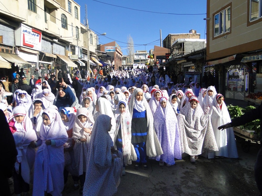 جشن تکلیف دختران در دیواندره برگزار شد