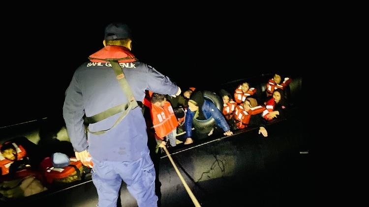 دستگیری 748 مهاجر غیر قانونی در استان های مرزی غربی ترکیه در یک هفته