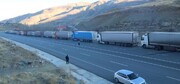 صف ۱۰ کیلومتری کامیون‌ها به دلیل اختلال سیستمی در گمرک سِرو ارومیه