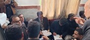 حضور معنا دار نماینده ردصلاحیت شده در میز خدمت دولت در کامیاران