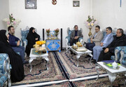 استاندار کردستان با خانواده شهدای بمباران ۲۸ دی دیدار کرد