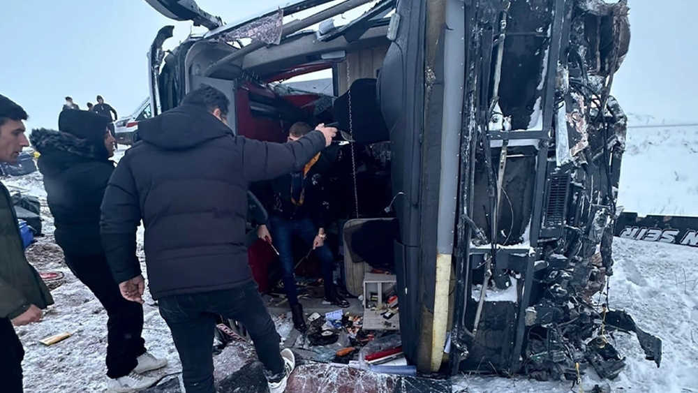 واژگونی اتوبوس ایرانی در ترکیه: 11 تن مجروح