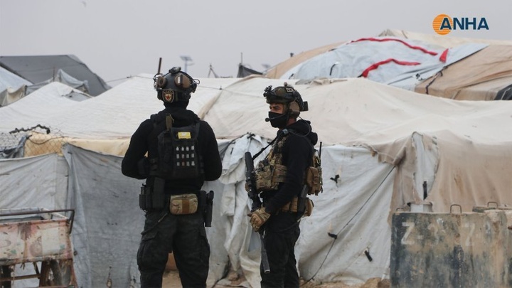 تخریب ۲ تونل مخفیگاه اعضای داعش در اردوگاه هول