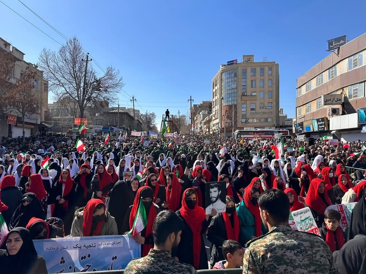 مراسم راهپیمایی ۲۲ بهمن در کرمانشاه برگزار شد 