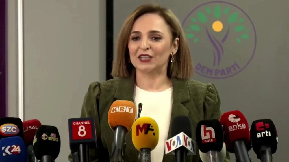 مرال دانیش بشتاش به عنوان رقیب امام اوغلو در انتخابات شهرداری استانبول معرفی شد