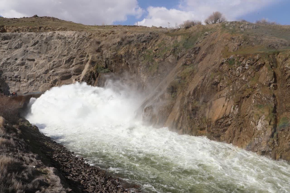 ۳۰ میلیون مترمکعب آب سد بوکان به دریاچه ارومیه رهاسازی شد