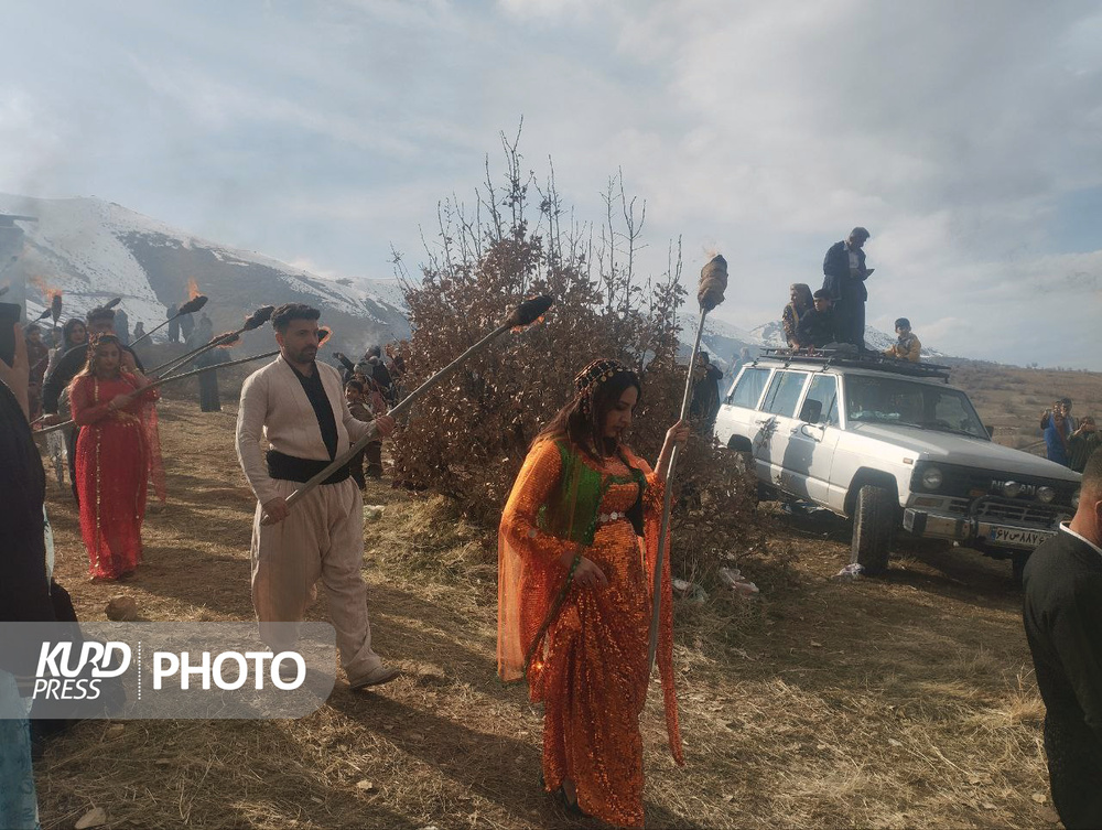 هەڵپەڕکێی نەورۆز بە مۆسیقای چەشمییەر لە کوردستان بەڕێوەچوو/وێنە