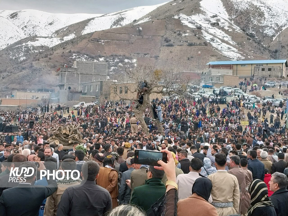 رقصِ نوروز با موسیقی چشمیدرِ کردستان