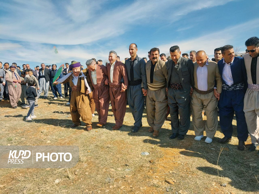 هەڵپەڕکێی نەورۆز بە مۆسیقای چەشمییەر لە کوردستان بەڕێوەچوو/وێنە