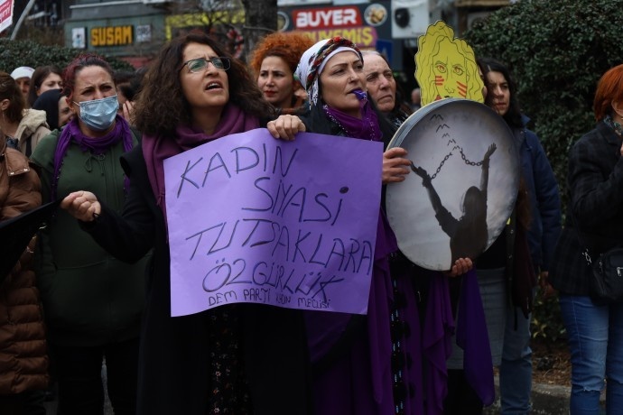 راهپیمایی روز زن در ترکیه + فیلم و تصاویر