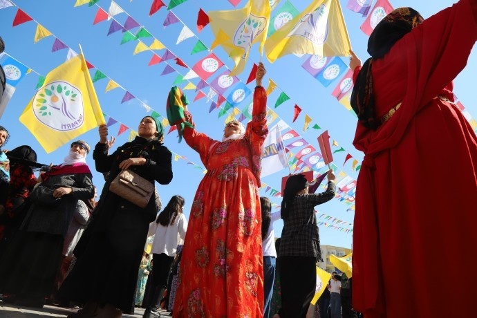 راهپیمایی روز زن در ترکیه + فیلم و تصاویر