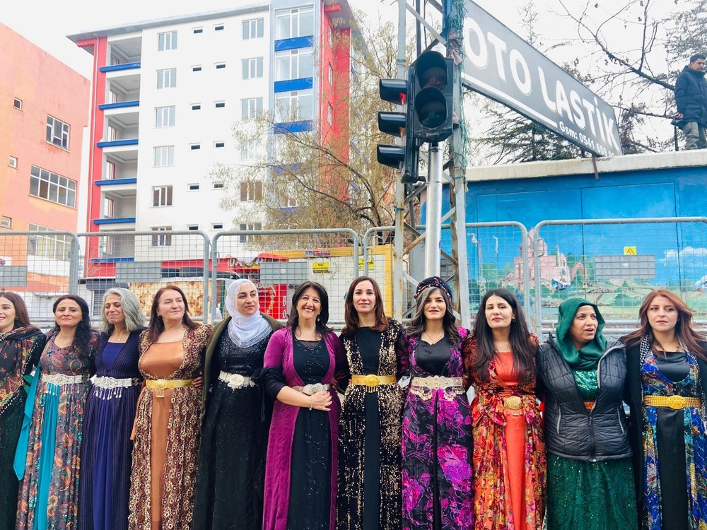 راهپیمایی روز زن در ترکیه + فیلم و تصاویر