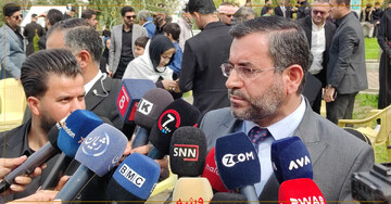 نخست‌وزیر عراق گفت مسئول پرداخت حقوق کارمندان خارج از چارچوب قانونی به اقلیم نیستیم