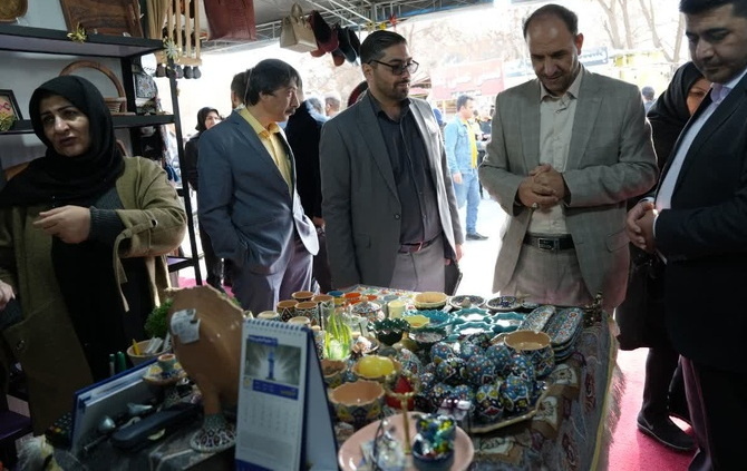 نمایشگاه بزرگ صنایع‌دستی در تاق‌بستان افتتاح شد