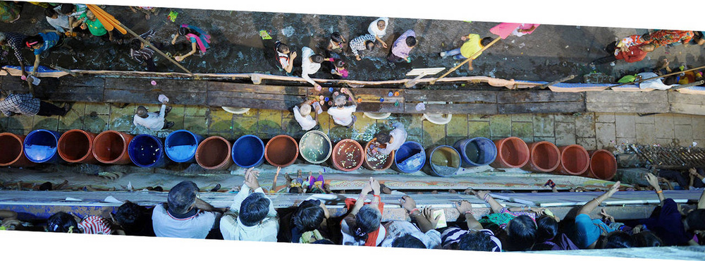 دنیا روی آب می چرخد