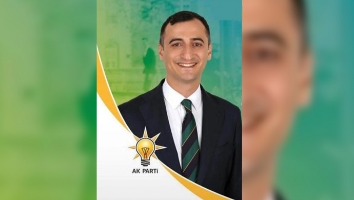 توزیع پول در کردستان ترکیه برای رای دادن به AKP؛
پول را می گیریم و رأی را نمی دهیم