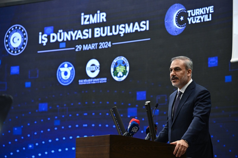 وزیر خارجه ترکیه: مصمم به ریشه کن کردن ترویسم در منطقه هستیم