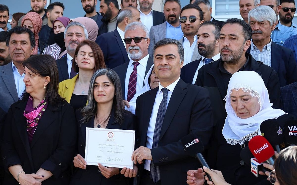 شهرداران مشترک وان آغاز به کار کردند: آرزوی ما تحقق صلح اجتماعی است