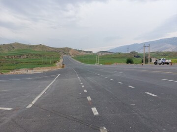 ایمن‌سازی ۸۲ کیلومتر جاده‌های حیاتی ایلام؛ مهران تا دهلران در مسیر چهارخطه شدن