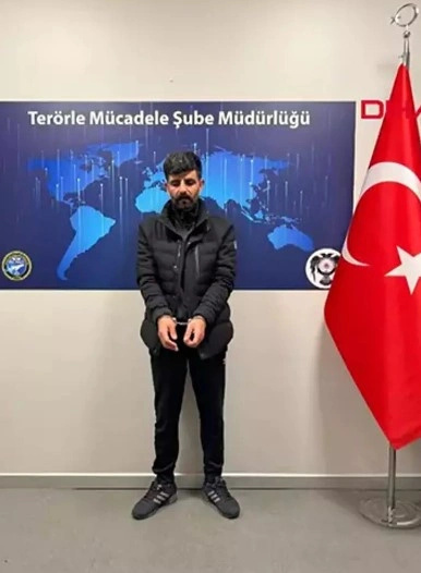 محمت کوپال عضو  PKK ساکن فرانسه به ترکیه تحویل داده شد